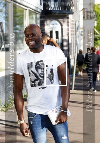 Amsterdam 14 juli 2018
Jandino Asporaat op straat in Amsterdam.