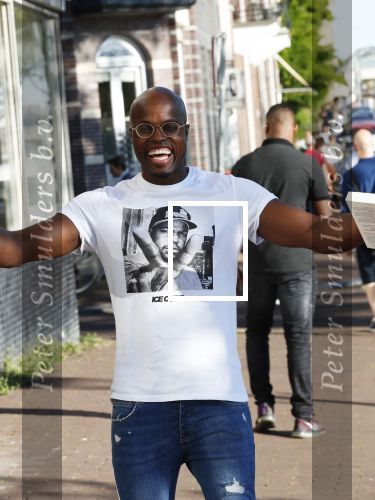 Amsterdam 14 juli 2018
Jandino Asporaat op straat in Amsterdam.