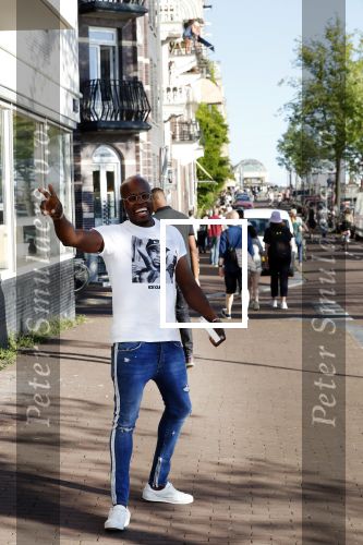 Amsterdam 14 juli 2018
Jandino Asporaat op straat in Amsterdam.