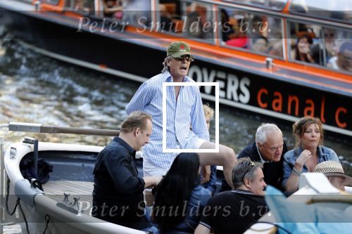 Amsterdam 29 juni 2018
Forum voor Democratie van Thierry Baudet varen met relaties door de grachten van Amsterdam . oa aanwezig Matthijs Albers Jort kelder (met eigen boot) Alwien Tulner Mat Herben Theo Hiddema en Ebru Umar.