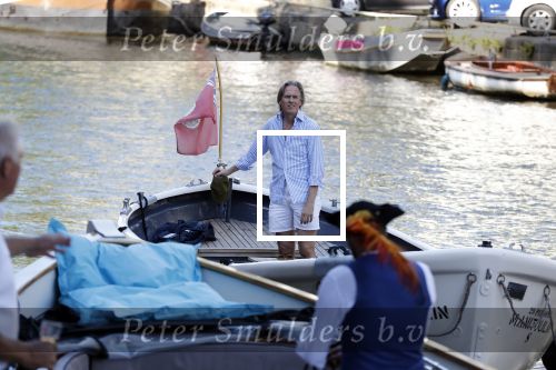 Amsterdam 29 juni 2018
Forum voor Democratie van Thierry Baudet varen met relaties door de grachten van Amsterdam . oa aanwezig Matthijs Albers Jort kelder (met eigen boot) Alwien Tulner Mat Herben Theo Hiddema en Ebru Umar.