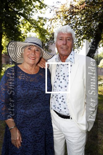Haarzuilens 20 juni 2018
Haringparty op kasteel de Haar. Klaas Wilting met vrouw