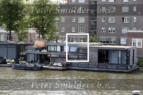 Amsterdam 27 juli 2018
Woonark van Kluun ( Raymond v d Klundert) woonboot.