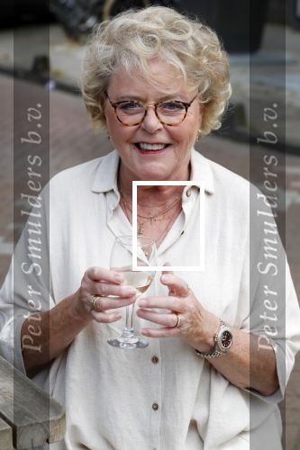 Amsterdam 13 juli 2018
Marianne v Wijnkoop op straat.