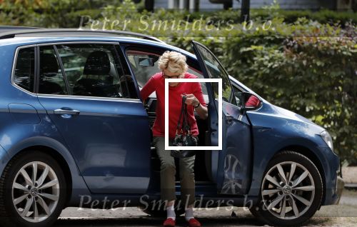 Maarssen Blaricum 7 juli 2018
Berend Boudewijn gaat wandelen bij de Maarsenveense Plassen en daarna rijdt hij naar het Ter Gooi ziekenhuis waar hij zijn vrouw Martine Bijl ophaalt. Daarna gaan ze lunchen bij restaurant de Goede Gooijer.