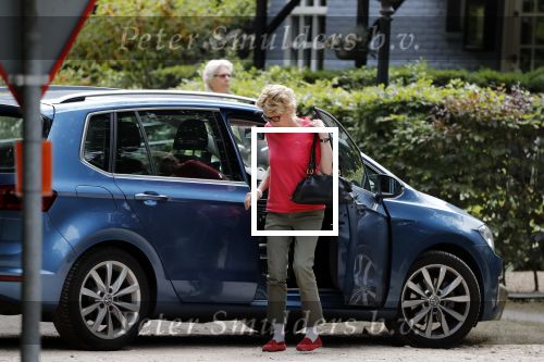 Maarssen Blaricum 7 juli 2018
Berend Boudewijn gaat wandelen bij de Maarsenveense Plassen en daarna rijdt hij naar het Ter Gooi ziekenhuis waar hij zijn vrouw Martine Bijl ophaalt. Daarna gaan ze lunchen bij restaurant de Goede Gooijer.