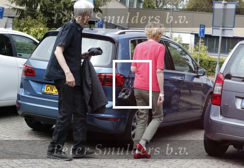 Maarssen Blaricum 7 juli 2018
Berend Boudewijn gaat wandelen bij de Maarsenveense Plassen en daarna rijdt hij naar het Ter Gooi ziekenhuis waar hij zijn vrouw Martine Bijl ophaalt. Daarna gaan ze lunchen bij restaurant de Goede Gooijer.