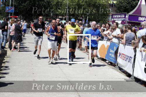 Amsterdam 1 juli 2018
Edwin Evers Run bij het science park met vele bners. Niels van Baarlen