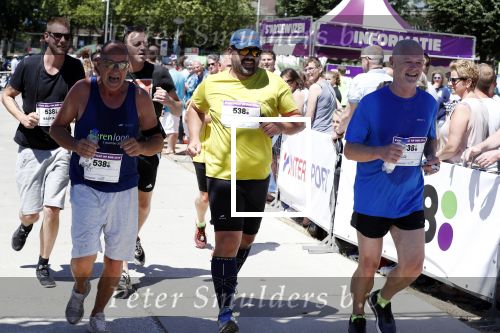 Amsterdam 1 juli 2018
Edwin Evers Run bij het science park met vele bners. Niels van Baarlen