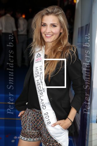 Amsterdam 17 juli 2018
Premiere Mamma mia in Tuschinski.
Nina v d Broek