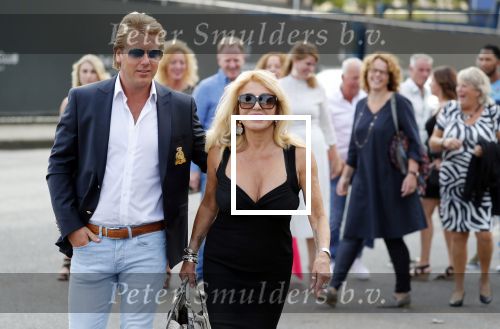 Amsterdam 6 juli 2018
Gordon viert zijn 50e verjaardag bij de Harbour Club en gaat daarna varen met de roze MS de Jordaan. Patricia Paay met haar man Robert