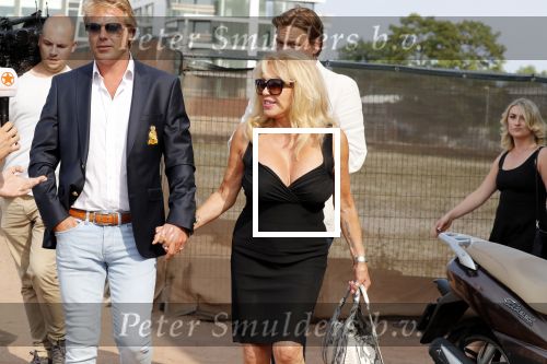 Amsterdam 6 juli 2018
Gordon viert zijn 50e verjaardag bij de Harbour Club en gaat daarna varen met de roze MS de Jordaan. Patricia Paay met haar man Robert