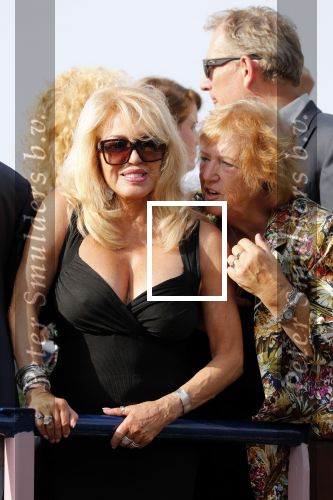 Amsterdam 6 juli 2018
Gordon viert zijn 50e verjaardag bij de Harbour Club en gaat daarna varen met de roze MS de Jordaan. Patricia Paay met haar man Robert