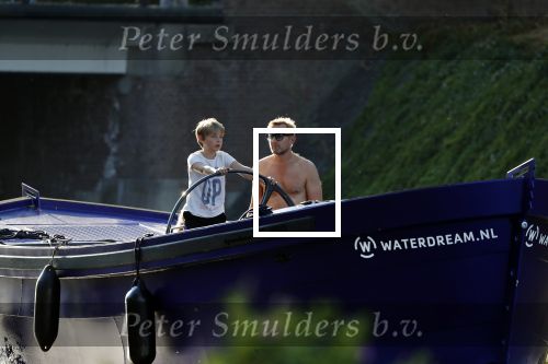 Amsterdam 23 juli 2018
Prins Bernhard jr aan het varen met zijn waterdream en 2 kinderen van hem.