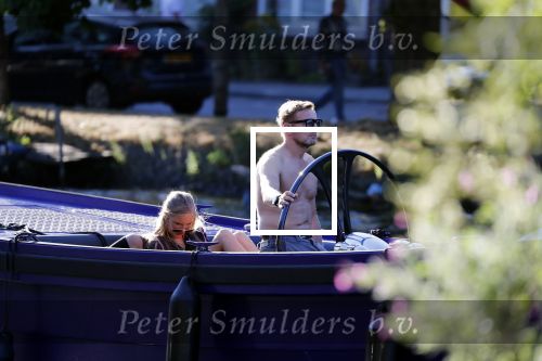 Amsterdam 23 juli 2018
Prins Bernhard jr aan het varen met zijn waterdream en 2 kinderen van hem.