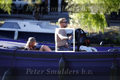 Amsterdam 23 juli 2018
Prins Bernhard jr aan het varen met zijn waterdream en 2 kinderen van hem.