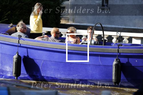 Amsterdam 29 juni 2018
Prins Bernhard jr en zijn  vrouw Prinses Annette borrelen met vrienden op hun boot (waterdream is het merk van de boot). De boot ligt achter hun huis.