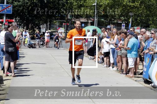 Amsterdam 1 juli 2018
Edwin Evers Run bij het science park met vele bners. Reinder Nummerdoor en Manon Flier