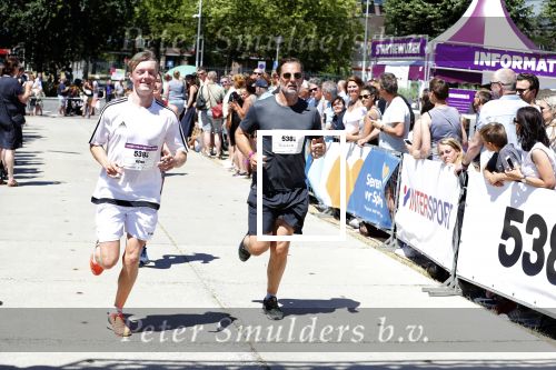 Amsterdam 1 juli 2018
Edwin Evers Run bij het science park met vele bners. Ronald de Boer met zijn dochter Demi