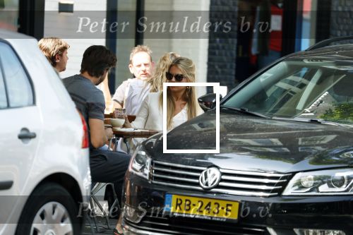 Amsterdam 19 juli 2018
Rick Brandsteder met zijn vriendin Roosje Kuizenga op terras.