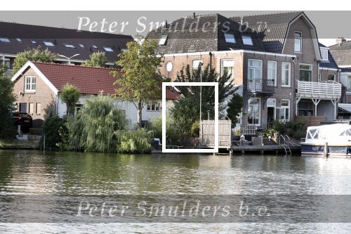 Weesp 4 juli 2018
Sara Kroos haar huis / huizen (de 2 linker) aan de vecht in Weesp