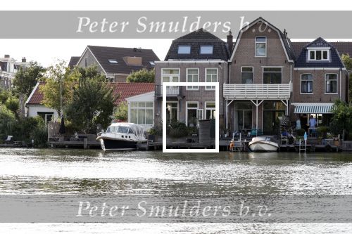 Weesp 4 juli 2018
Sara Kroos haar huis / huizen (de 2 linker) aan de vecht in Weesp