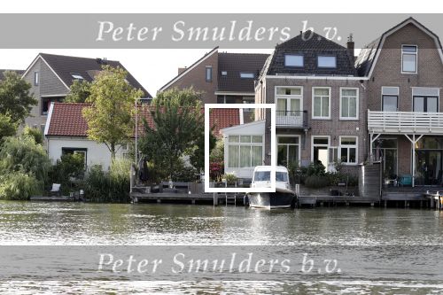 Weesp 4 juli 2018
Sara Kroos haar huis / huizen (de 2 linker) aan de vecht in Weesp
