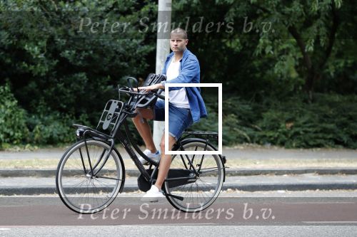Amsterdam 6 juli 2018
Sascha Visser op de fiets in amsterdam zuid.