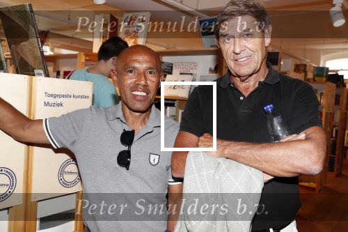 Amsterdam 7 juli 2018
Boekpresentatie Sjaak Swart bij Scheltema. Simon Tahamata en Theo v Duivenbode