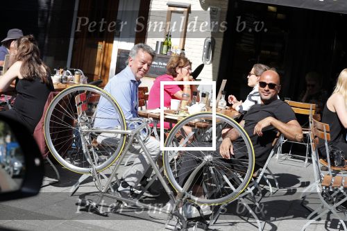 Amsterdam 5 juli 2018
Steve te Pas en Yves Gijraths op terras .