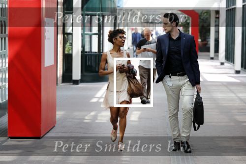 Amsterdam 12 juli 2018
Sylvana Simons loopt met collega door de stopera.