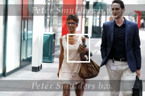 Amsterdam 12 juli 2018
Sylvana Simons loopt met collega door de stopera.