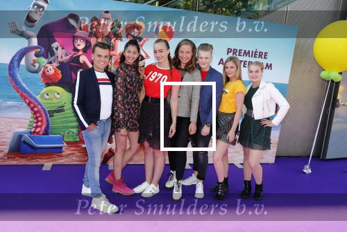 Amsterdam 15 juli 2018
De feestelijke Nederlandse premiÃ¨re van 
HOTEL TRANSSYLVANIÃ‹ 3 in PathÃ© Arena te Amsterdam. De Nederlandse stemacteurs Charly Luske, Fernando Halman, Ferry Doedens, Ilse Warringa, Tony Neef zijn aanwezig . The Teenz