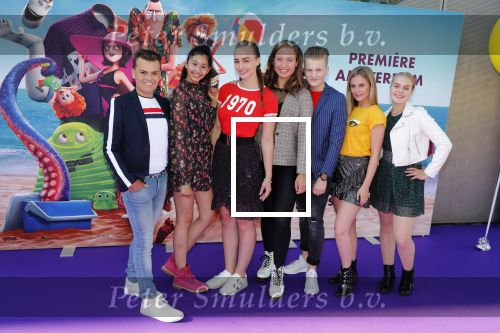 Amsterdam 15 juli 2018
De feestelijke Nederlandse premiÃ¨re van 
HOTEL TRANSSYLVANIÃ‹ 3 in PathÃ© Arena te Amsterdam. De Nederlandse stemacteurs Charly Luske, Fernando Halman, Ferry Doedens, Ilse Warringa, Tony Neef zijn aanwezig . The Teenz