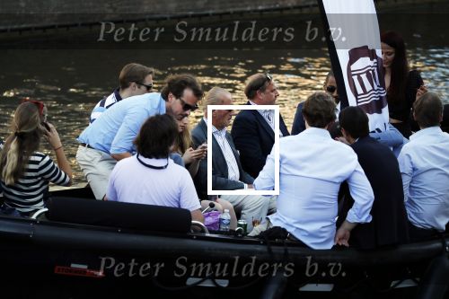 Amsterdam 29 juni 2018
Forum voor Democratie van Thierry Baudet varen met relaties door de grachten van Amsterdam . oa aanwezig Matthijs Albers Jort kelder (met eigen boot) Alwien Tulner Mat Herben Theo Hiddema en Ebru Umar.