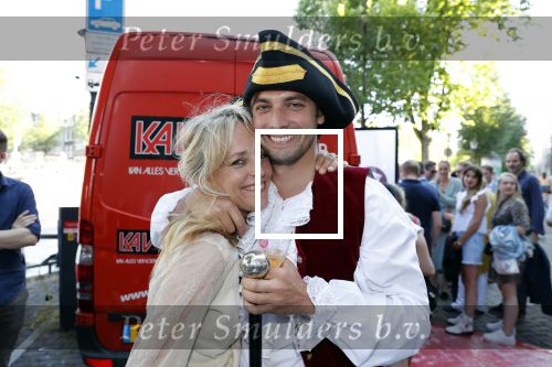 Amsterdam 29 juni 2018
Forum voor Democratie van Thierry Baudet varen met relaties door de grachten van Amsterdam . oa aanwezig Matthijs Albers Jort kelder (met eigen boot) Alwien Tulner Mat Herben Theo Hiddema en Ebru Umar.