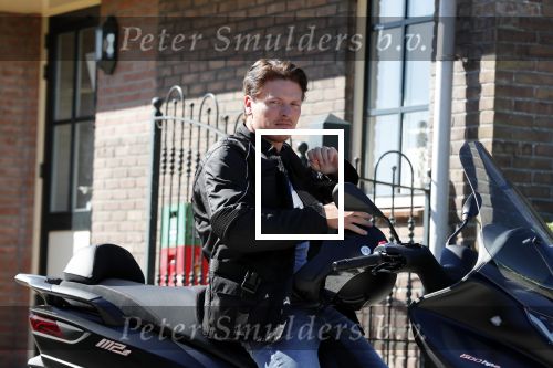 Vinkeveen 29 juni 2018
Thomas Berge op zijn nieuwe MP3 piaggio motor.