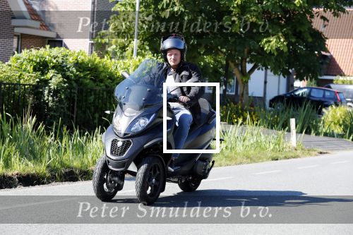 Vinkeveen 29 juni 2018
Thomas Berge op zijn nieuwe MP3 piaggio motor.