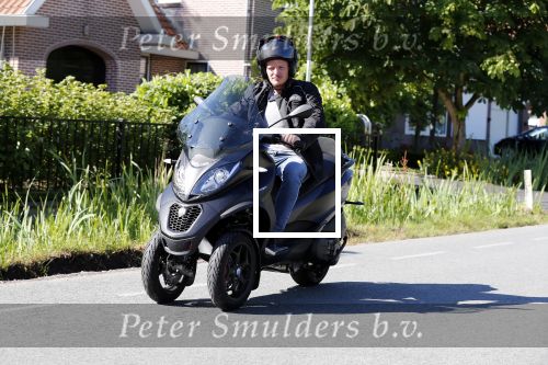 Vinkeveen 29 juni 2018
Thomas Berge op zijn nieuwe MP3 piaggio motor.
