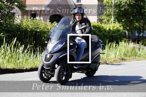 Vinkeveen 29 juni 2018
Thomas Berge op zijn nieuwe MP3 piaggio motor.
