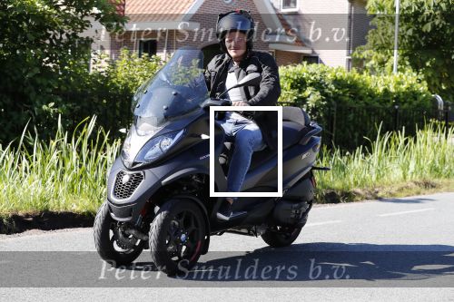 Vinkeveen 29 juni 2018
Thomas Berge op zijn nieuwe MP3 piaggio motor.