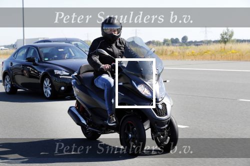 Vinkeveen 29 juni 2018
Thomas Berge op zijn nieuwe MP3 piaggio motor.