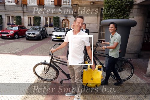 Amsterdam 15 juli 2018
Frits Huffnagel feestje voor zijn 50e verjaardag bij hotel the Grand. Tim Oliehoek met partner