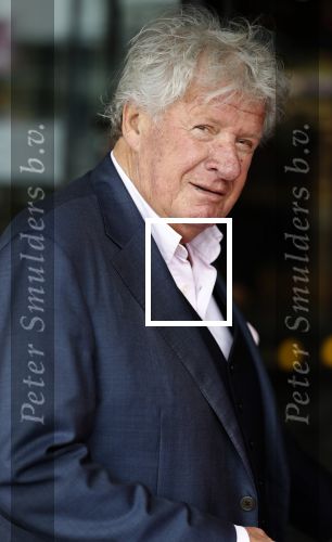 Amsterdam, 25 Juni 2018 
Schiphol.
Willirord Frequin met zijn vriendin Gesina Lodewijkxs
 voor vertrek voor een nieuw TV programma voor 4 weken.