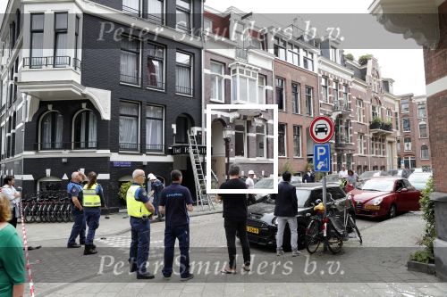 Amsterdam 6 juli 2019
In de v Eeghenstraat is er een bom af gegaan. Leco v Zadelhoff woont er bijna naast.