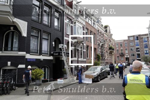 Amsterdam 6 juli 2019
In de v Eeghenstraat is er een bom af gegaan. Leco v Zadelhoff woont er bijna naast.