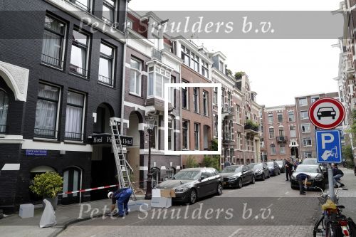 Amsterdam 6 juli 2019
In de v Eeghenstraat is er een bom af gegaan. Leco v Zadelhoff woont er bijna naast.