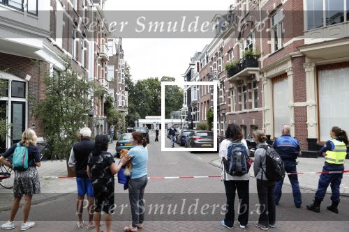 Amsterdam 6 juli 2019
In de v Eeghenstraat is er een bom af gegaan. Leco v Zadelhoff woont er bijna naast.