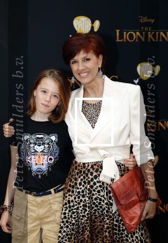 Amsterdam 15 juli 2019
Premiere the lion king in tuschinski. Chazia Mourali met dochter