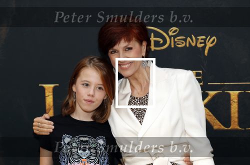 Amsterdam 15 juli 2019
Premiere the lion king in tuschinski. Chazia Mourali met dochter